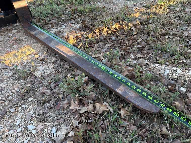 image for item DX5863 HLA Atrachments HD42BO5000 skid steer forks