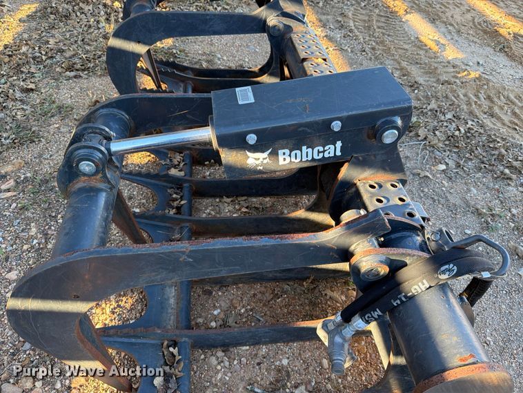 image for item DX5865 2023 Bobcat Grpl 82 Root skid steer root grapple bucket