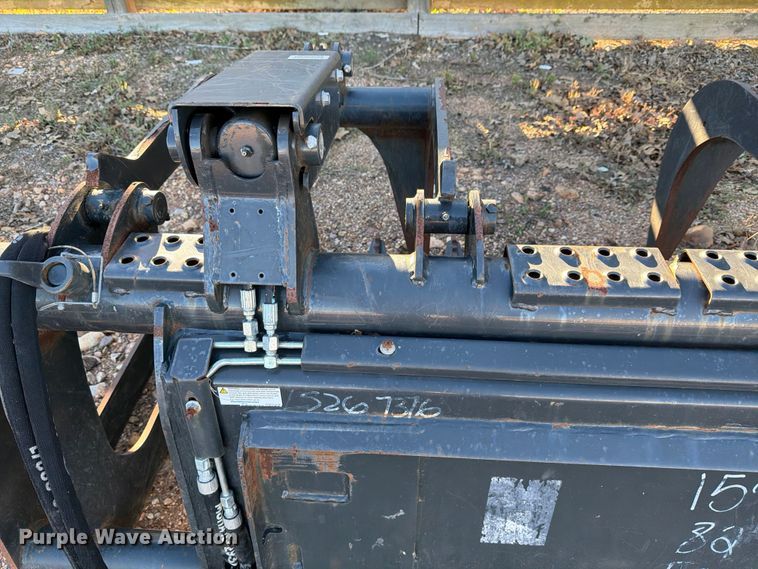 image for item DX5865 2023 Bobcat Grpl 82 Root skid steer root grapple bucket