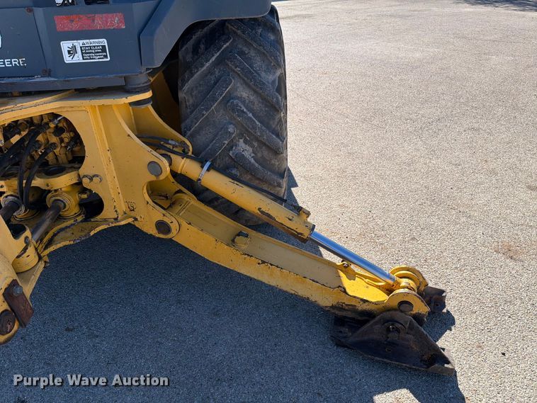image for item DX5871 2003 John Deere 310G backhoe