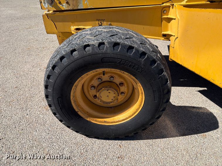 image for item DX5871 2003 John Deere 310G backhoe