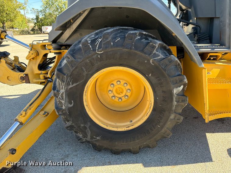 image for item DX5871 2003 John Deere 310G backhoe