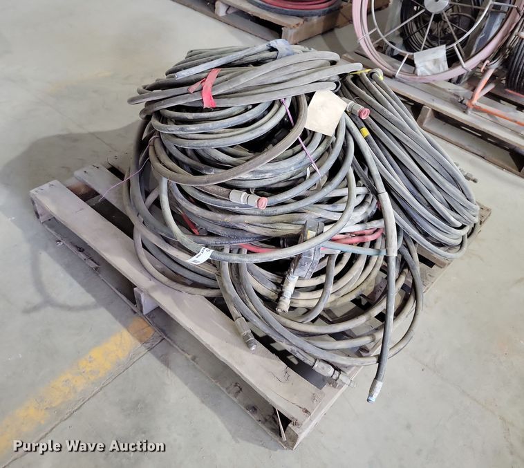 image for item DX6475 Pallet of assorted high pressure hoses
