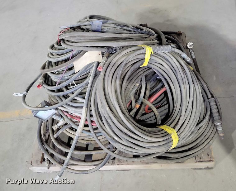 image for item DX6475 Pallet of assorted high pressure hoses
