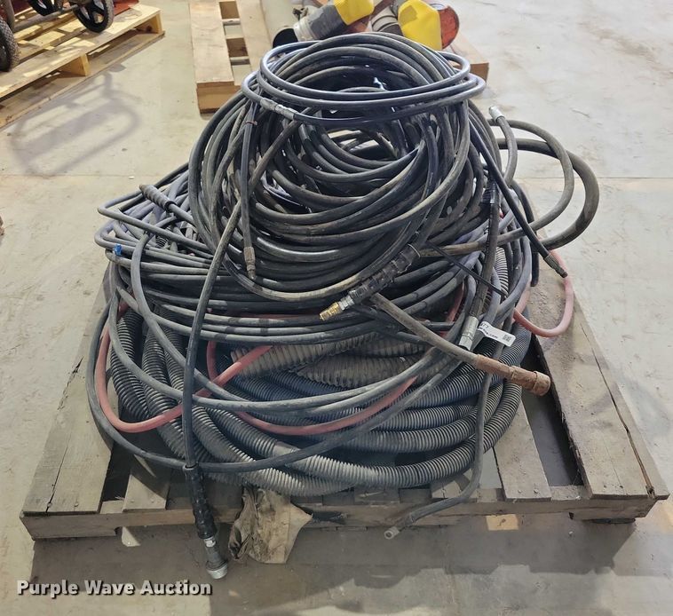 image for item DX6477 Pallet of assorted high pressure hoses