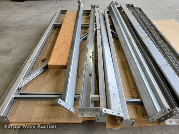 image for item DX6483 6' x 2' pallet rack