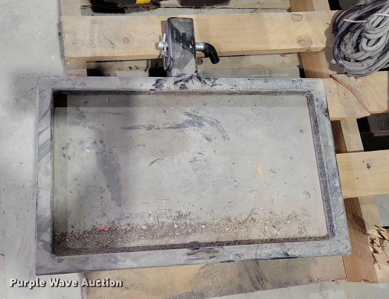 image for item DX6487 (2) pallets of tools