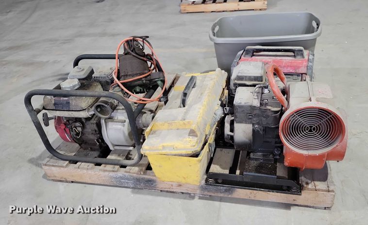 image for item DX6490 Assorted tools