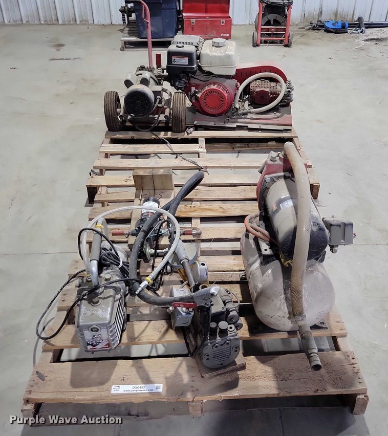 image for item DX6492 Assorted tools