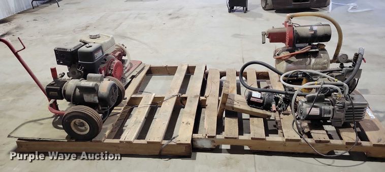 image for item DX6492 Assorted tools