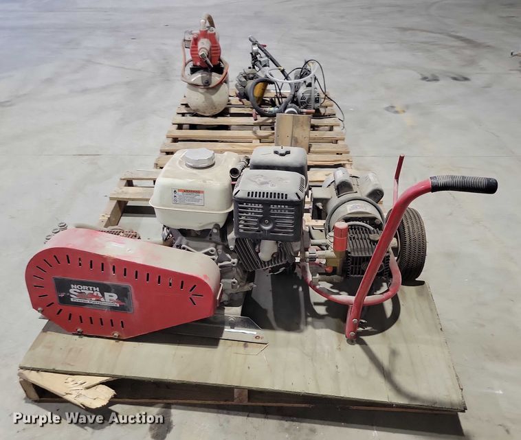 image for item DX6492 Assorted tools