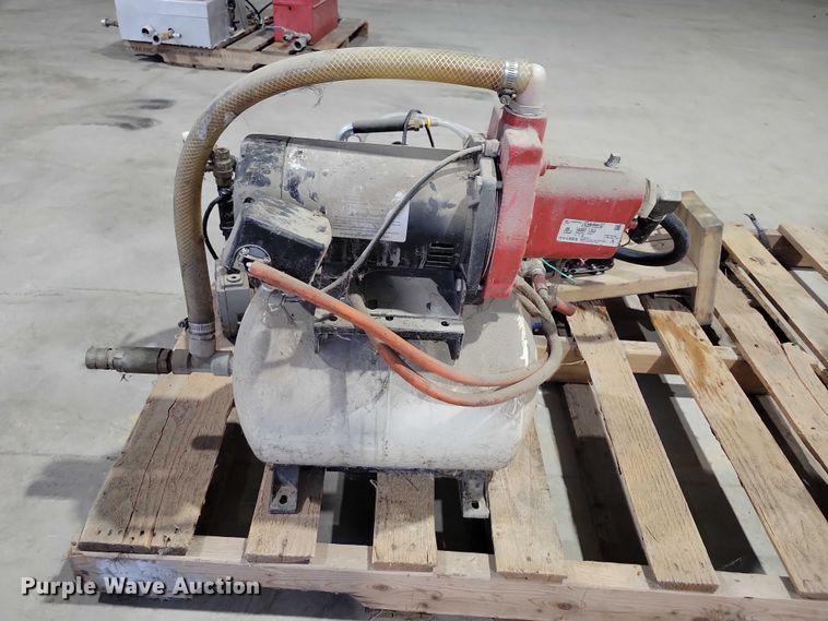 image for item DX6492 Assorted tools