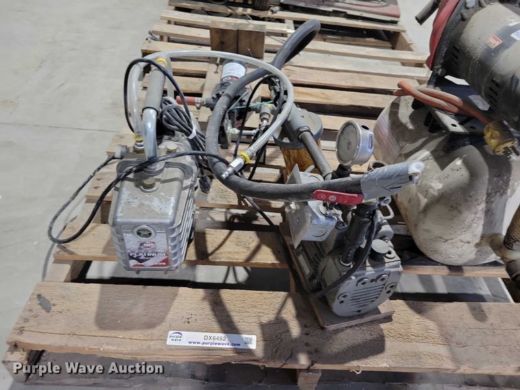 image for item DX6492 Assorted tools