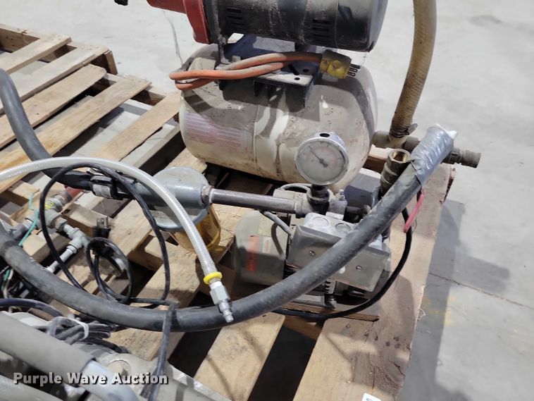 image for item DX6492 Assorted tools