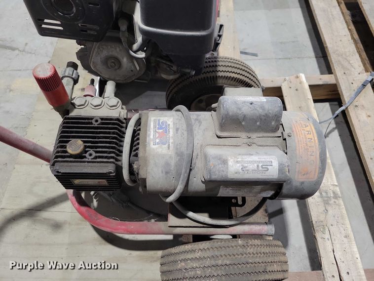 image for item DX6492 Assorted tools