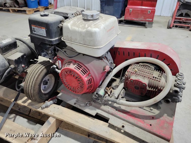 image for item DX6492 Assorted tools