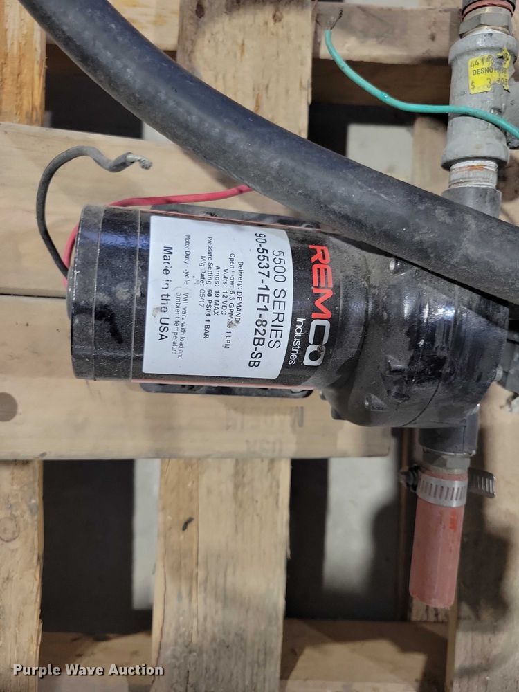 image for item DX6492 Assorted tools