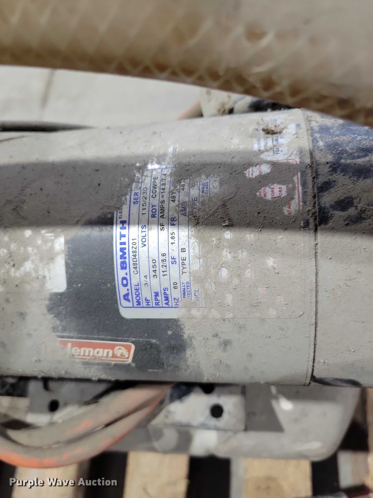 image for item DX6492 Assorted tools