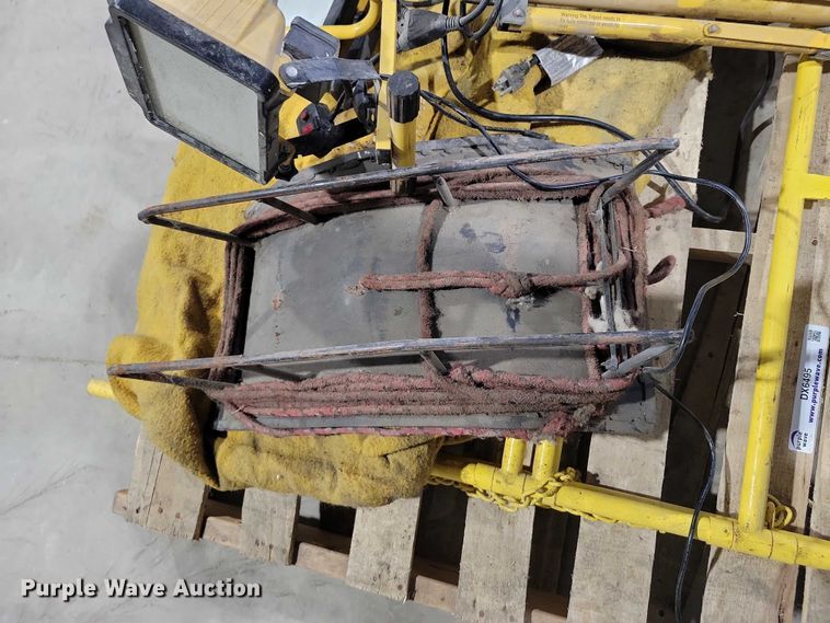 image for item DX6495 Assorted tools