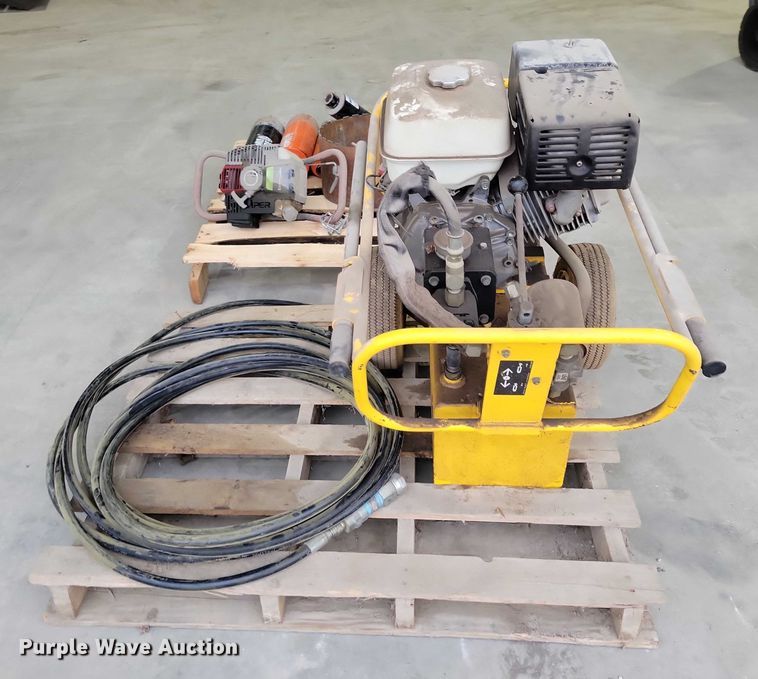 image for item DX6499 (2) power units