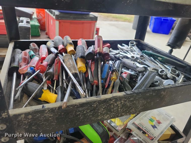 image for item DX6500 Assorted tools