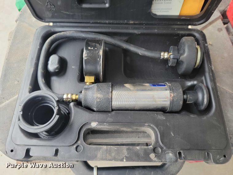 image for item DX6500 Assorted tools