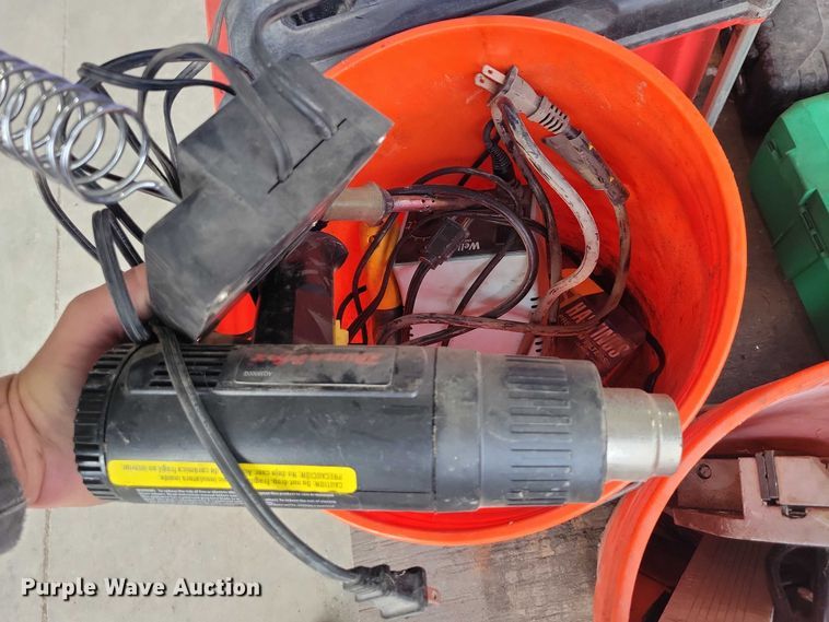 image for item DX6500 Assorted tools