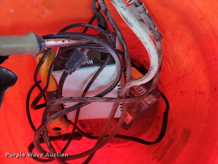 image for item DX6500 Assorted tools