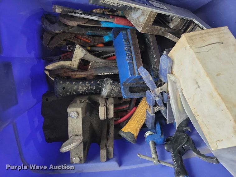 image for item DX6500 Assorted tools