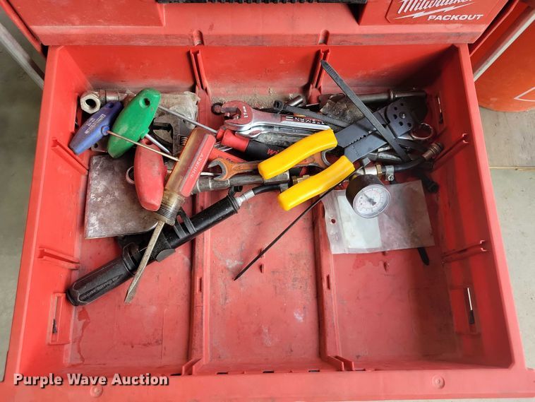 image for item DX6500 Assorted tools