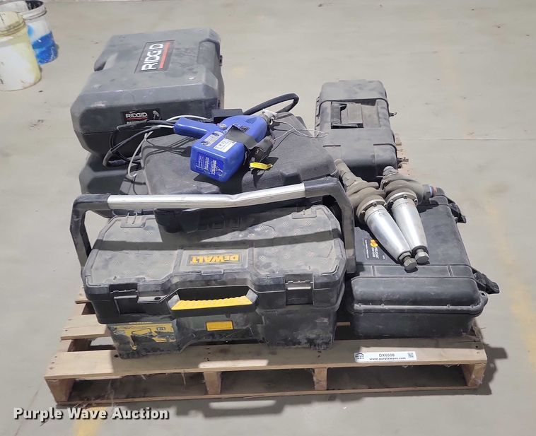 image for item DX6508 Assorted tools