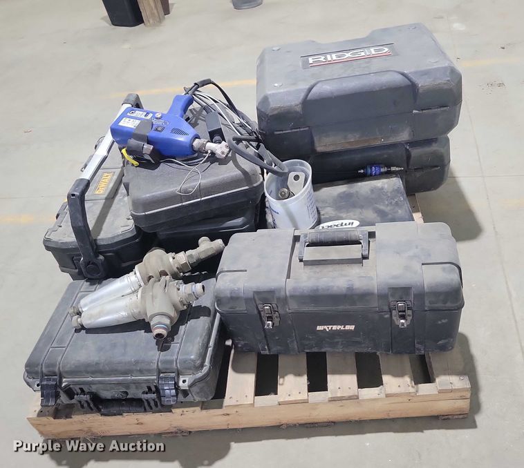 image for item DX6508 Assorted tools