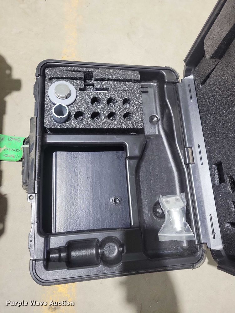 image for item DX6508 Assorted tools