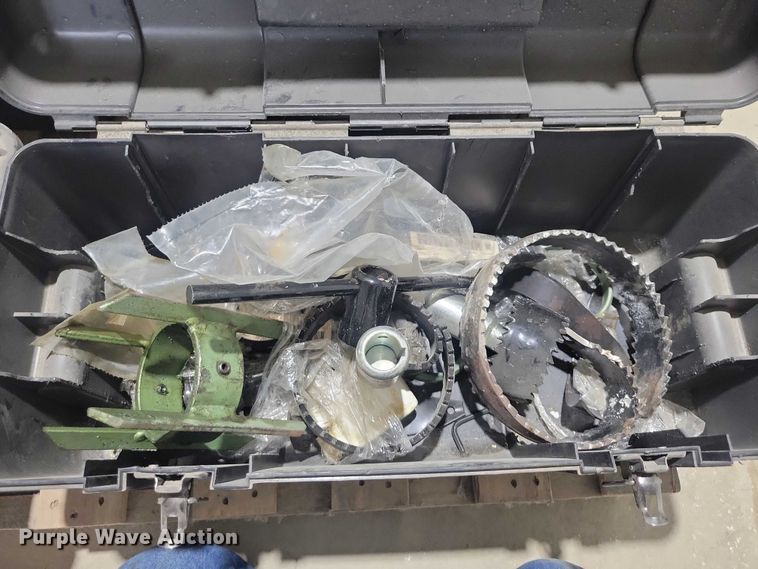 image for item DX6508 Assorted tools