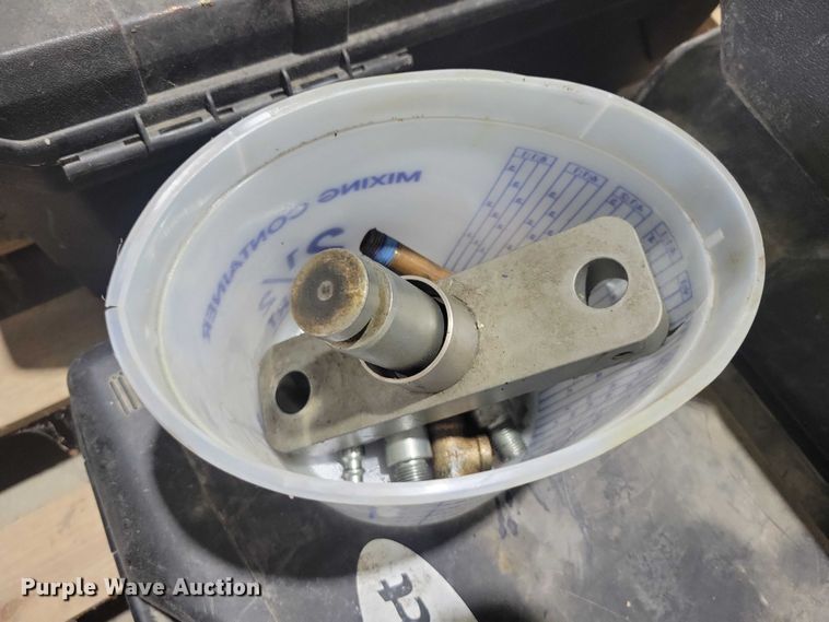 image for item DX6508 Assorted tools