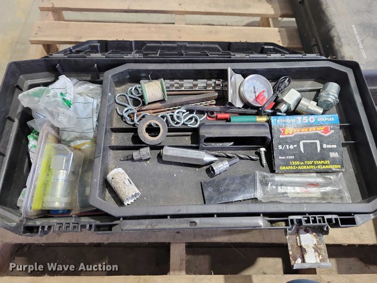 image for item DX6508 Assorted tools