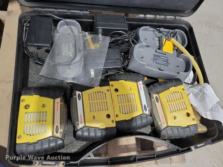 image for item DX6508 Assorted tools