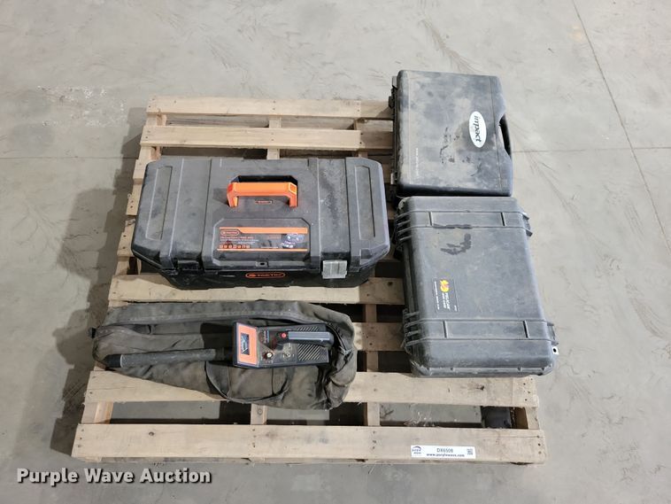 image for item DX6508 Assorted tools