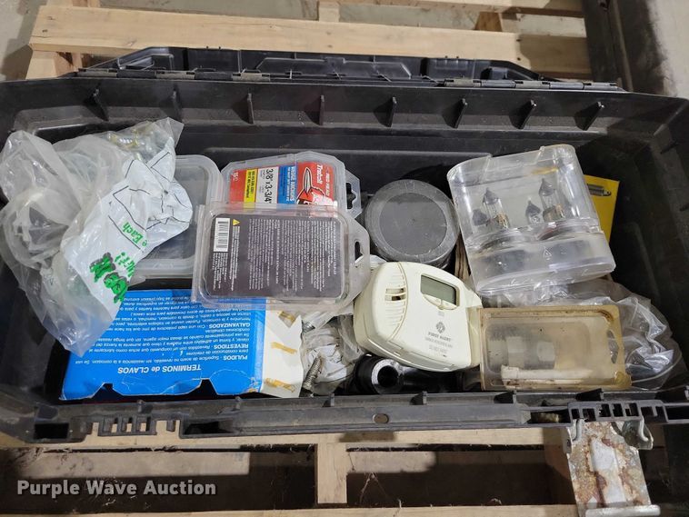 image for item DX6508 Assorted tools