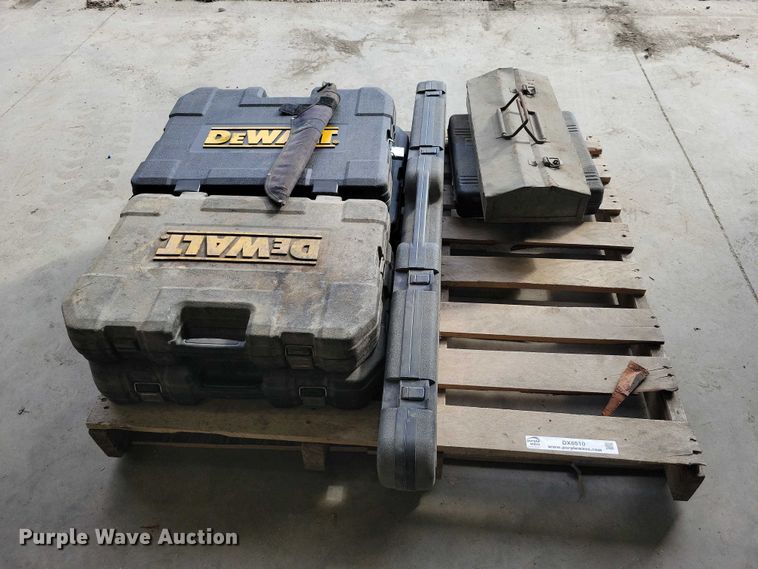 image for item DX6510 Assorted tools