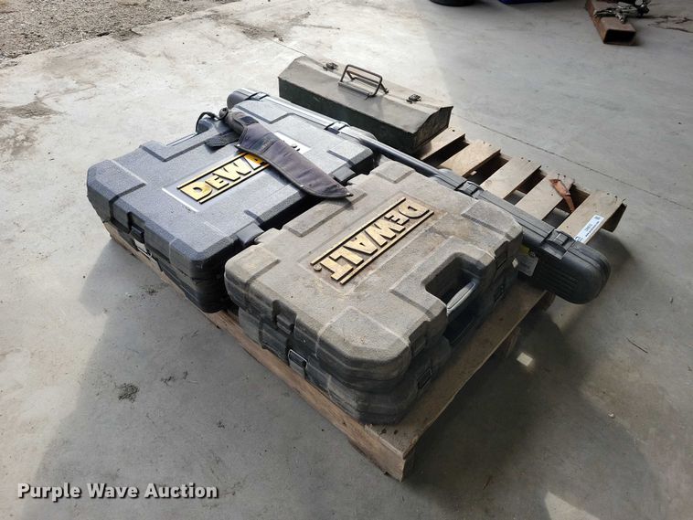 image for item DX6510 Assorted tools