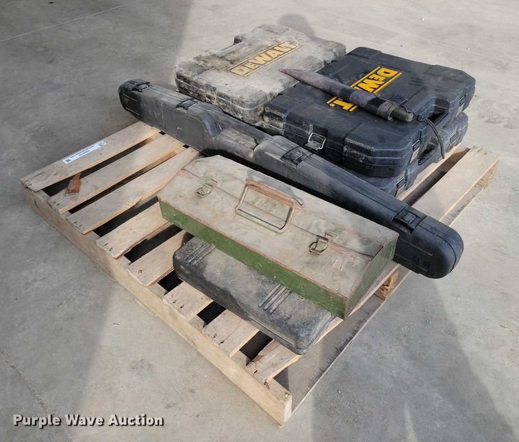 image for item DX6510 Assorted tools