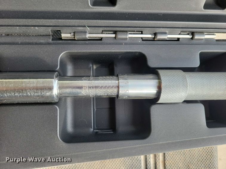 image for item DX6510 Assorted tools