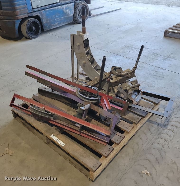 image for item DX6515 Pipe laying equipment