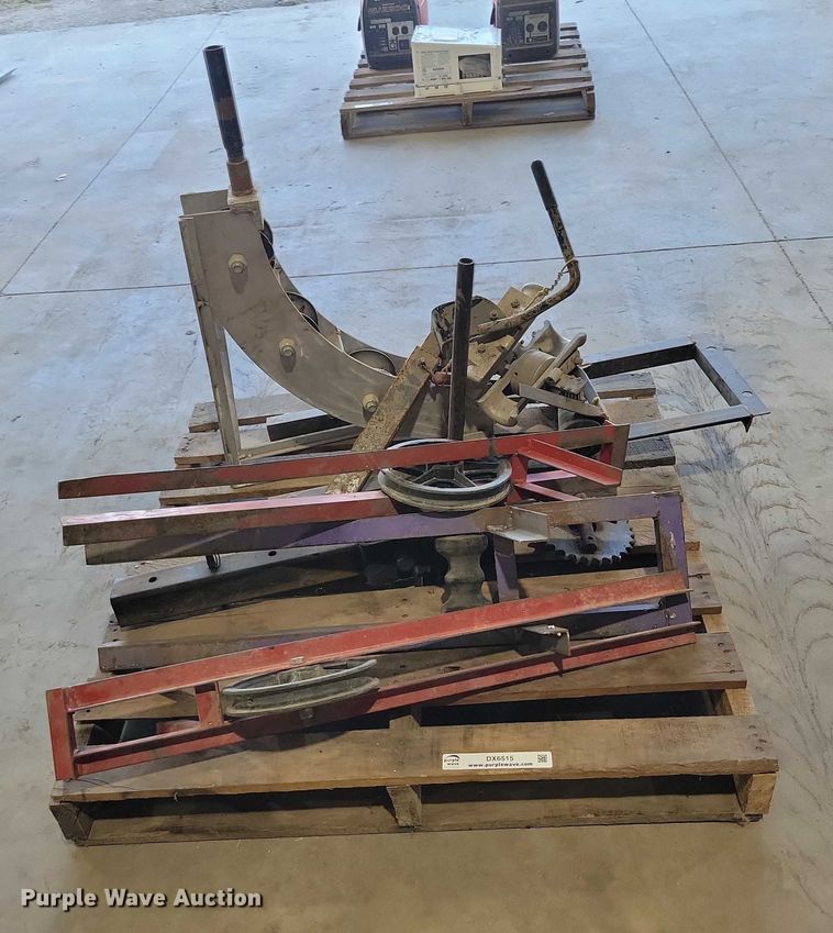 image for item DX6515 Pipe laying equipment