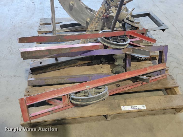 image for item DX6515 Pipe laying equipment