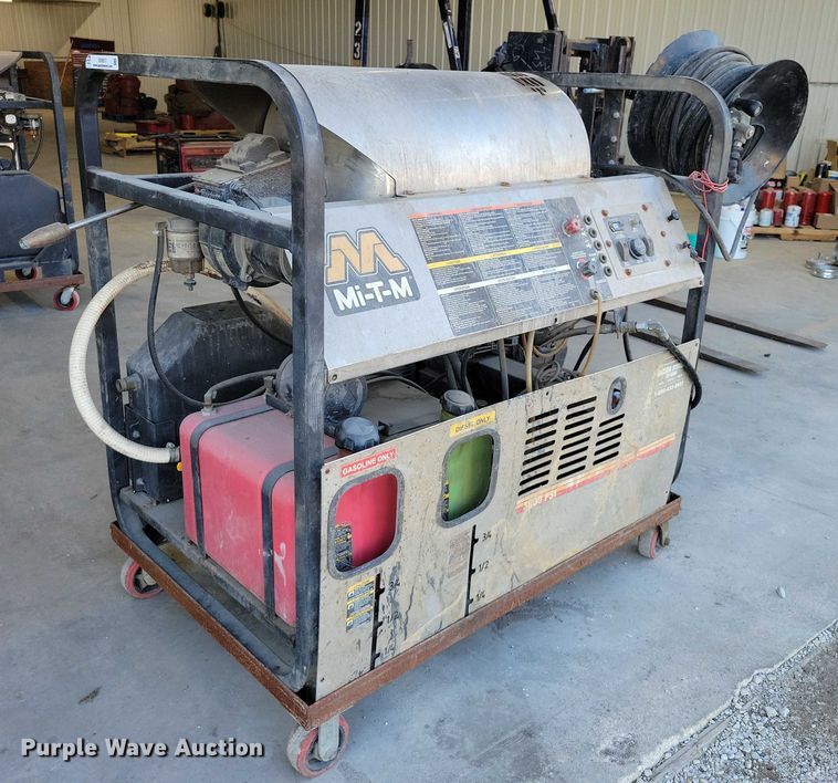 image for item DX6517 Mi-T-M pressure washer