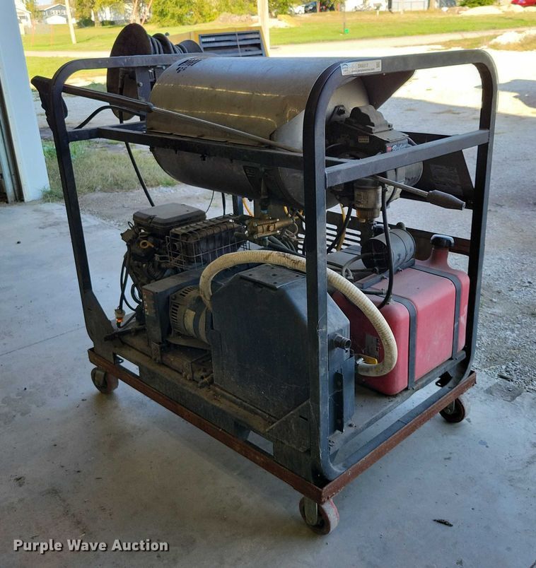 image for item DX6517 Mi-T-M pressure washer