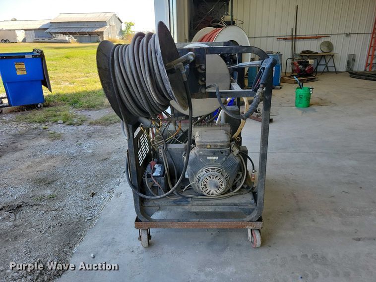 image for item DX6517 Mi-T-M pressure washer