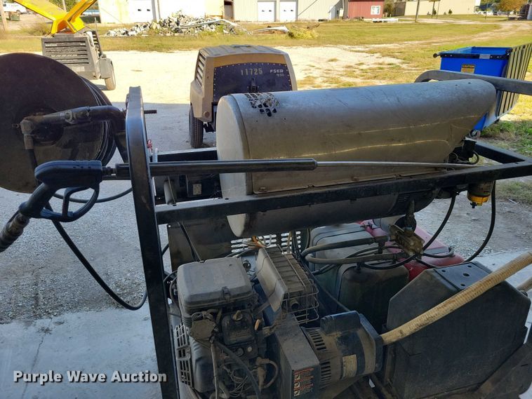 image for item DX6517 Mi-T-M pressure washer